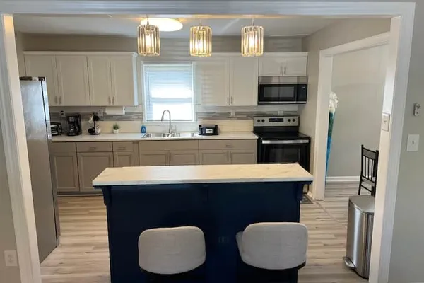 Kitchen island